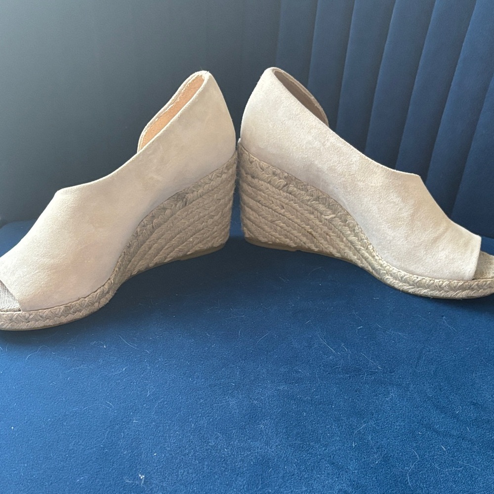 Vince Women's Tan Espadrille Peep-Toe Shoes